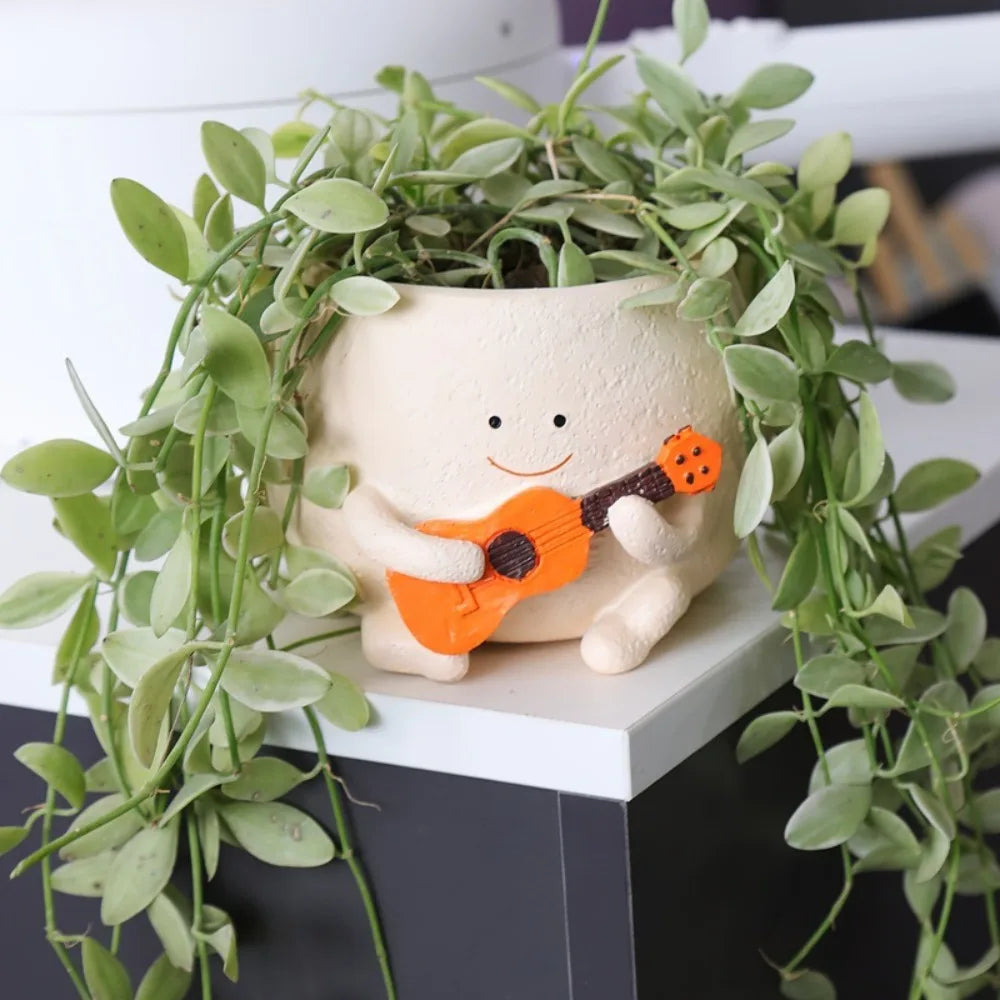 Melody Verde – Guitar-Shaped Succulent Planter | Cute Resin Desk Decor